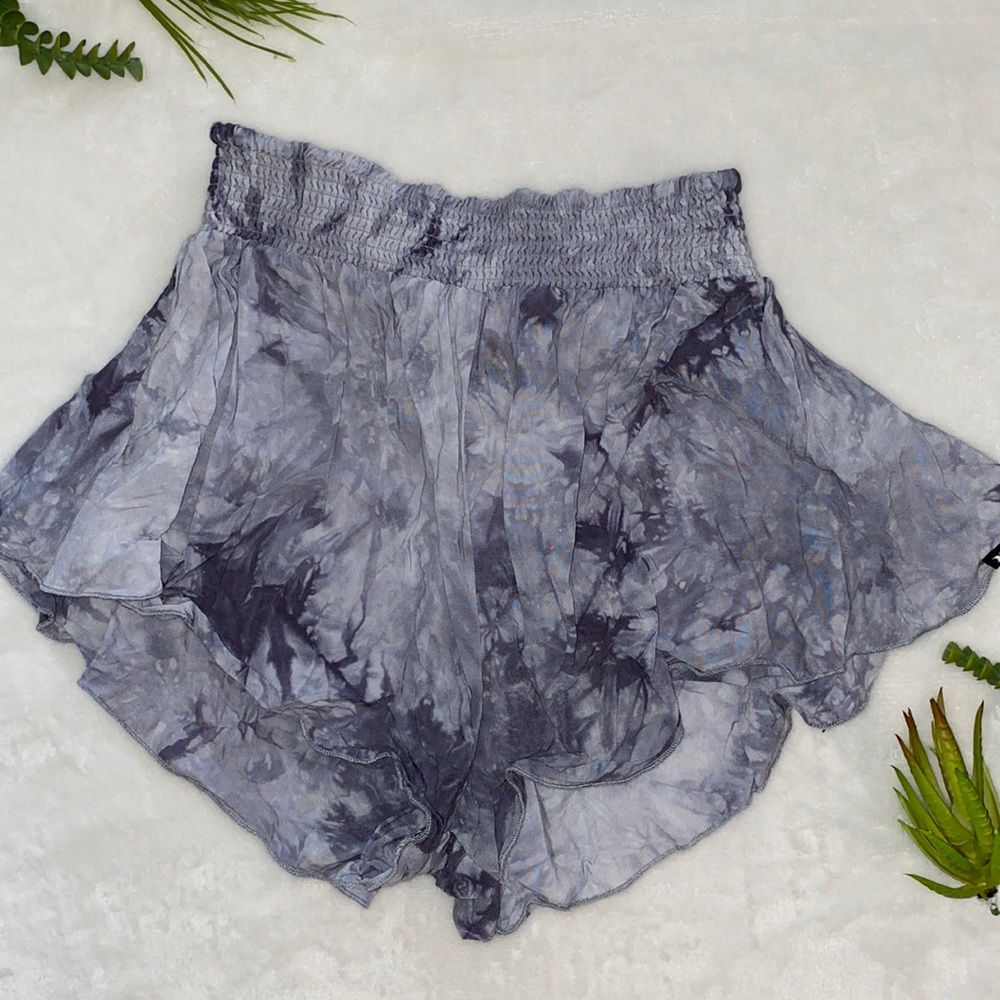 Blue flowy Hurley shorts. Size S.
